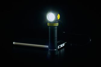 Biała latarka ręczna LED ArmyTek Elf C2 1100 lm 4800 h 65 g