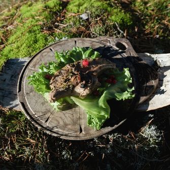 KUPILKA KAARNA M talerz do serwowania, czarny